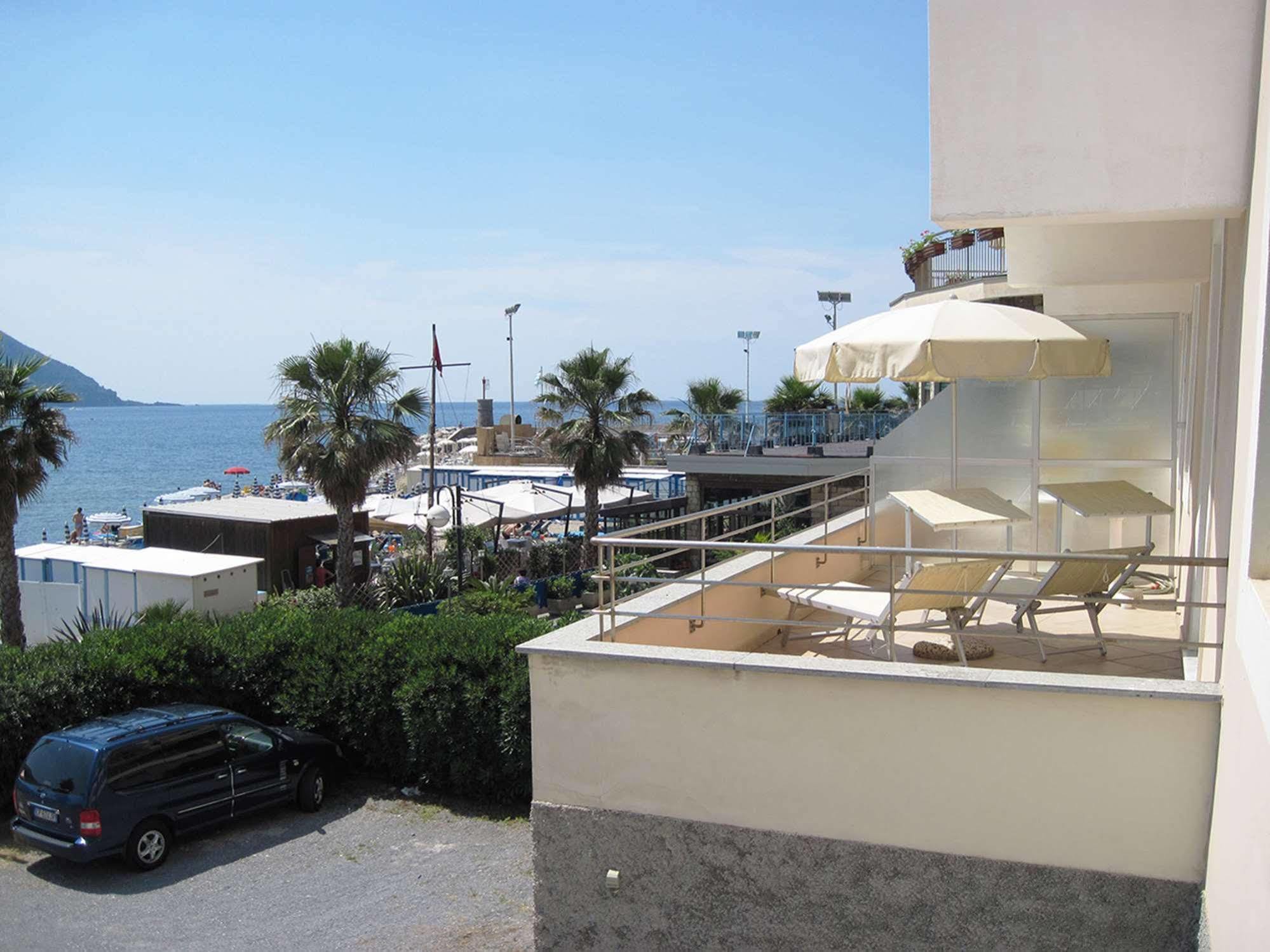 Hotel Elena Recco Exterior photo